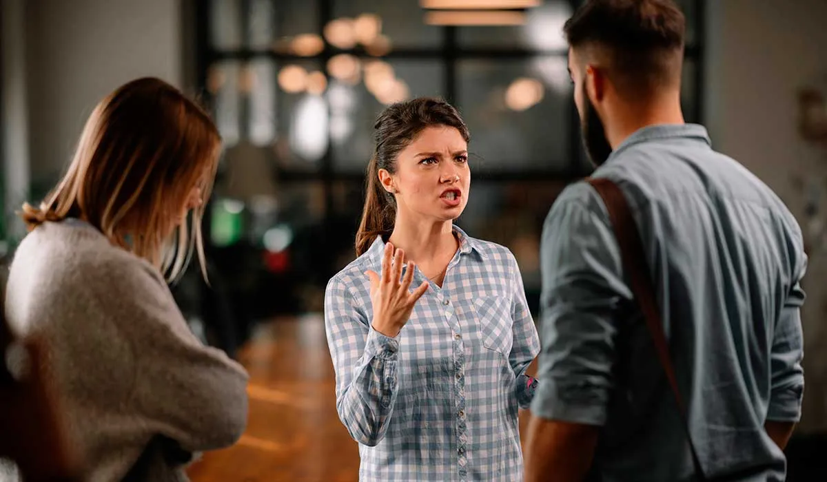 a veces hay razones o circunstancias de por que los hermanos dejan de hablarse