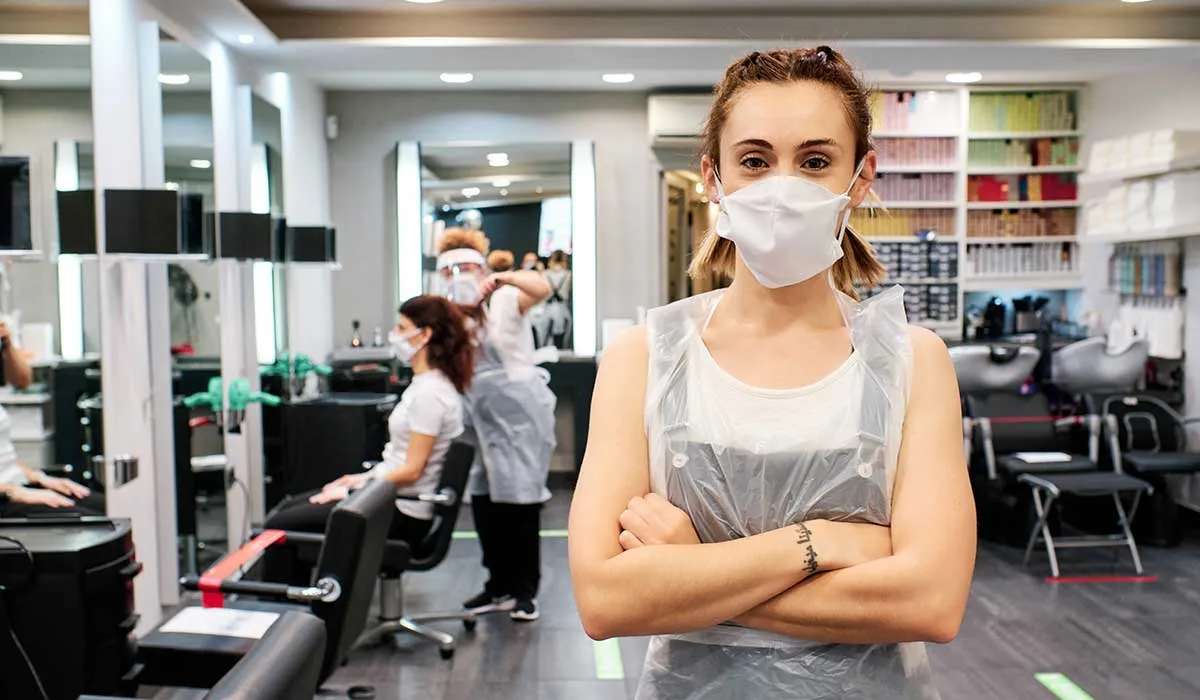 nueva escafandra hecha en México contra la pandemia