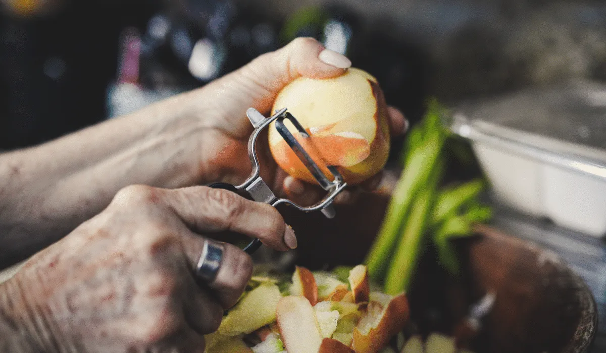 la cáscara de manzana