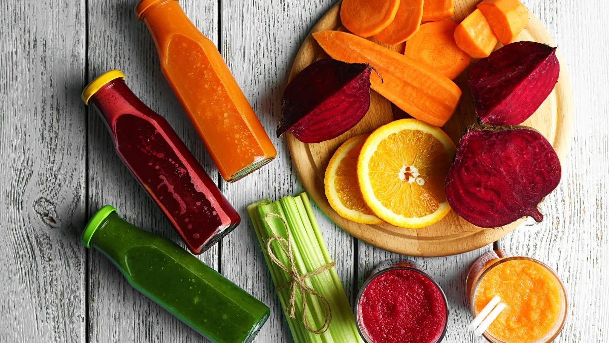 jugo para la vesícula combina pepino, zanahoria y betabel