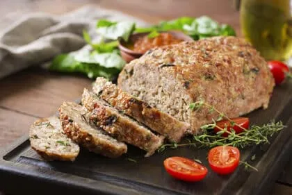 Aumenta tu consumo de vitaminas con este pastel de carne y espinacas