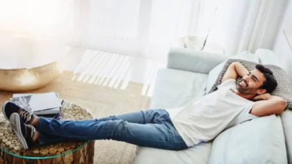 Soltero a los 40 años: lo que revela la psicología sobre esta elección de vida