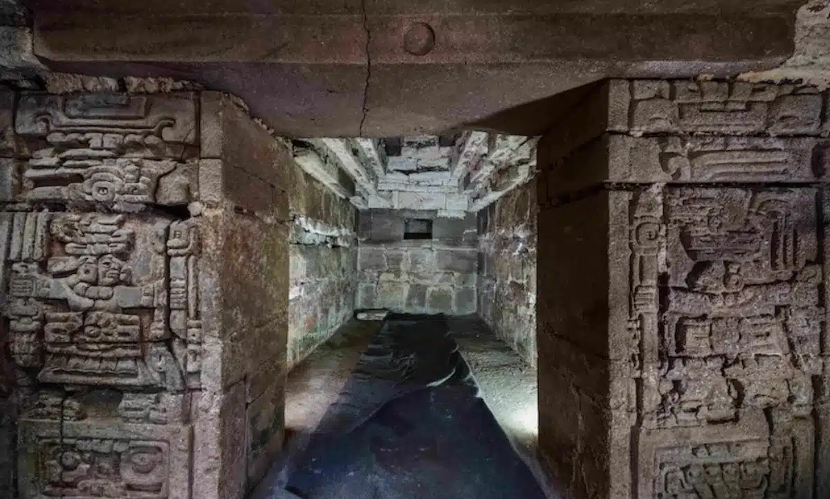 Un búho, murales y reaperturas: el misterio de la Tumba 10 de Huitzo